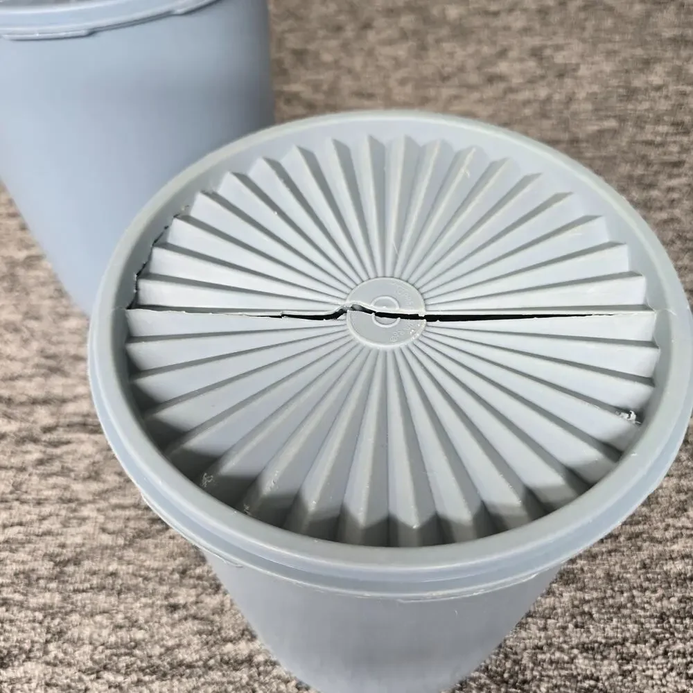 VTG Tupperware Servalier Nesting Canister Set of 5 Country Blue 5 Lids 1 Cracked
